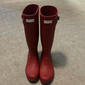 EUC red hunter boots